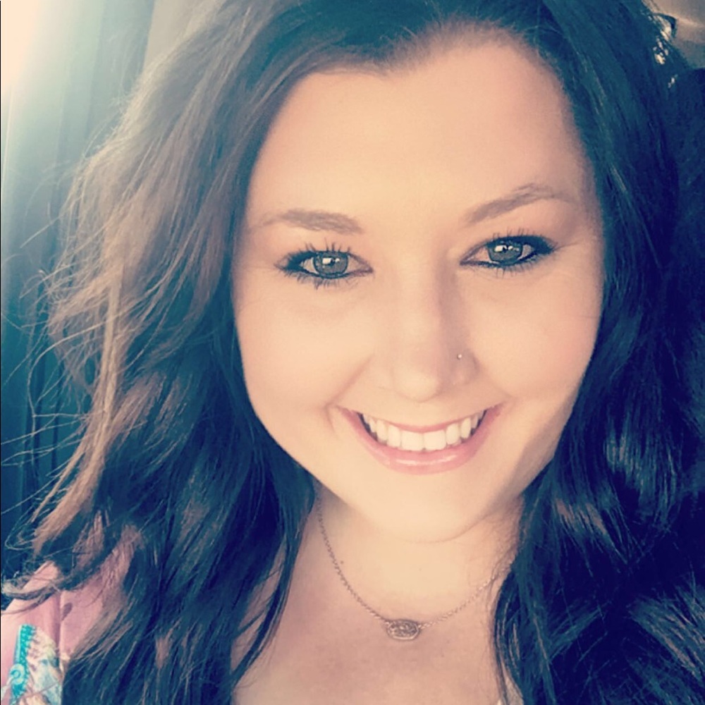 Meet your Posher, Erica